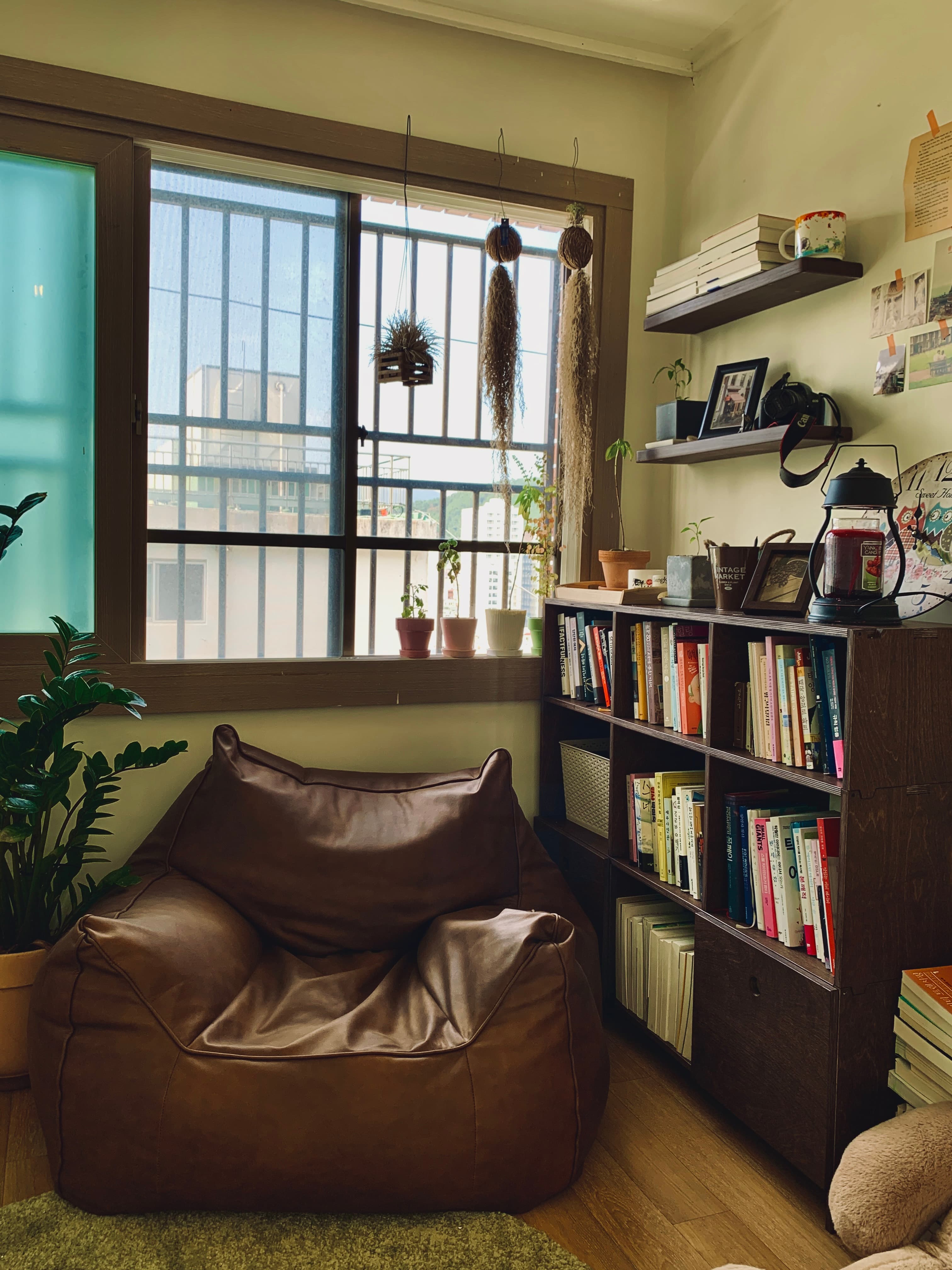 Chwihyang Room (취향의방)